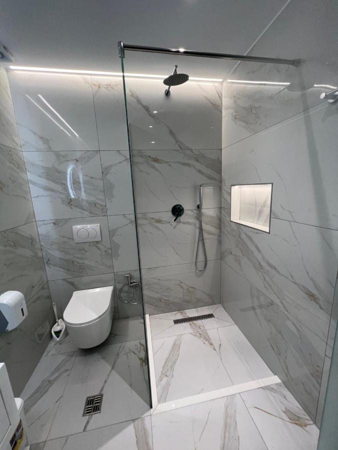 Stonevilla Buta Hotel Himara