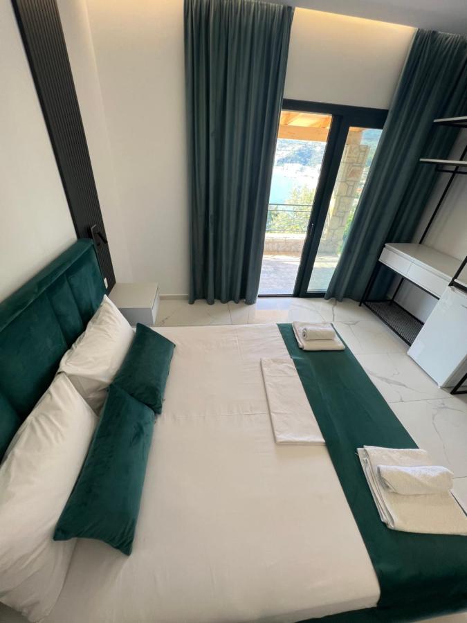 Stonevilla Buta Hotel 3*