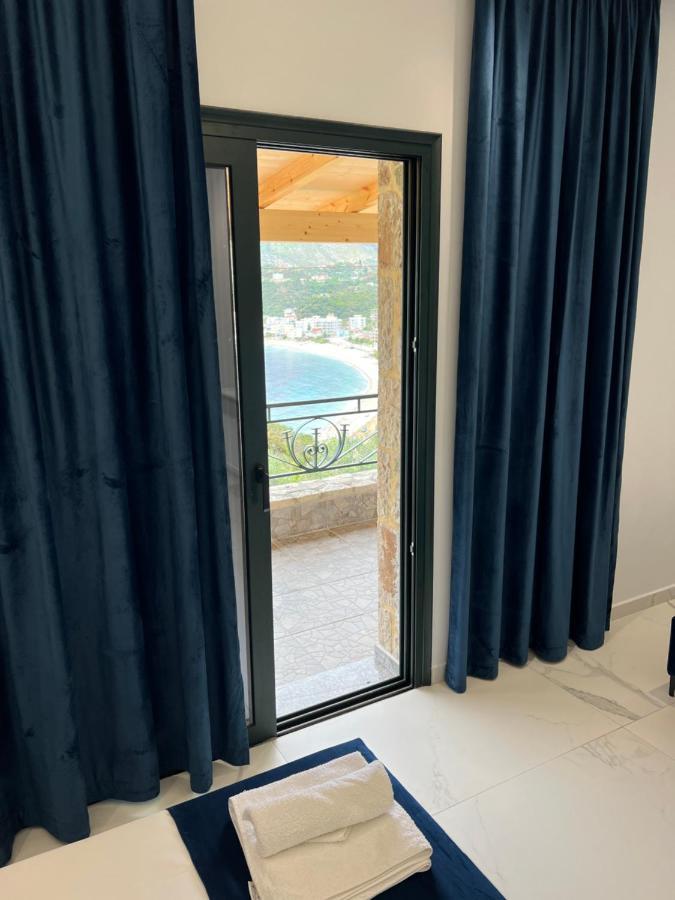 Stonevilla Buta Hotel