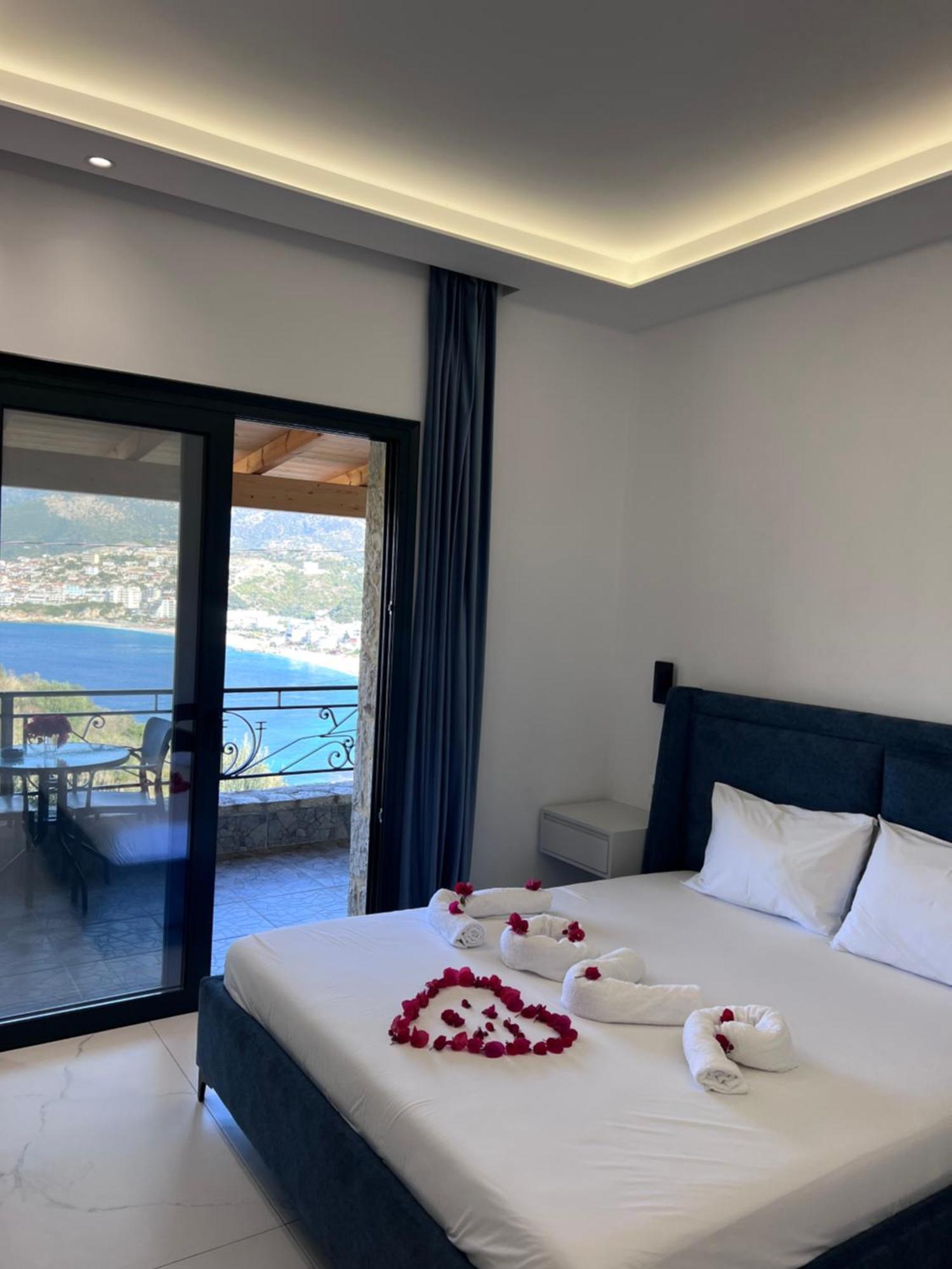 Stonevilla Buta Hotel