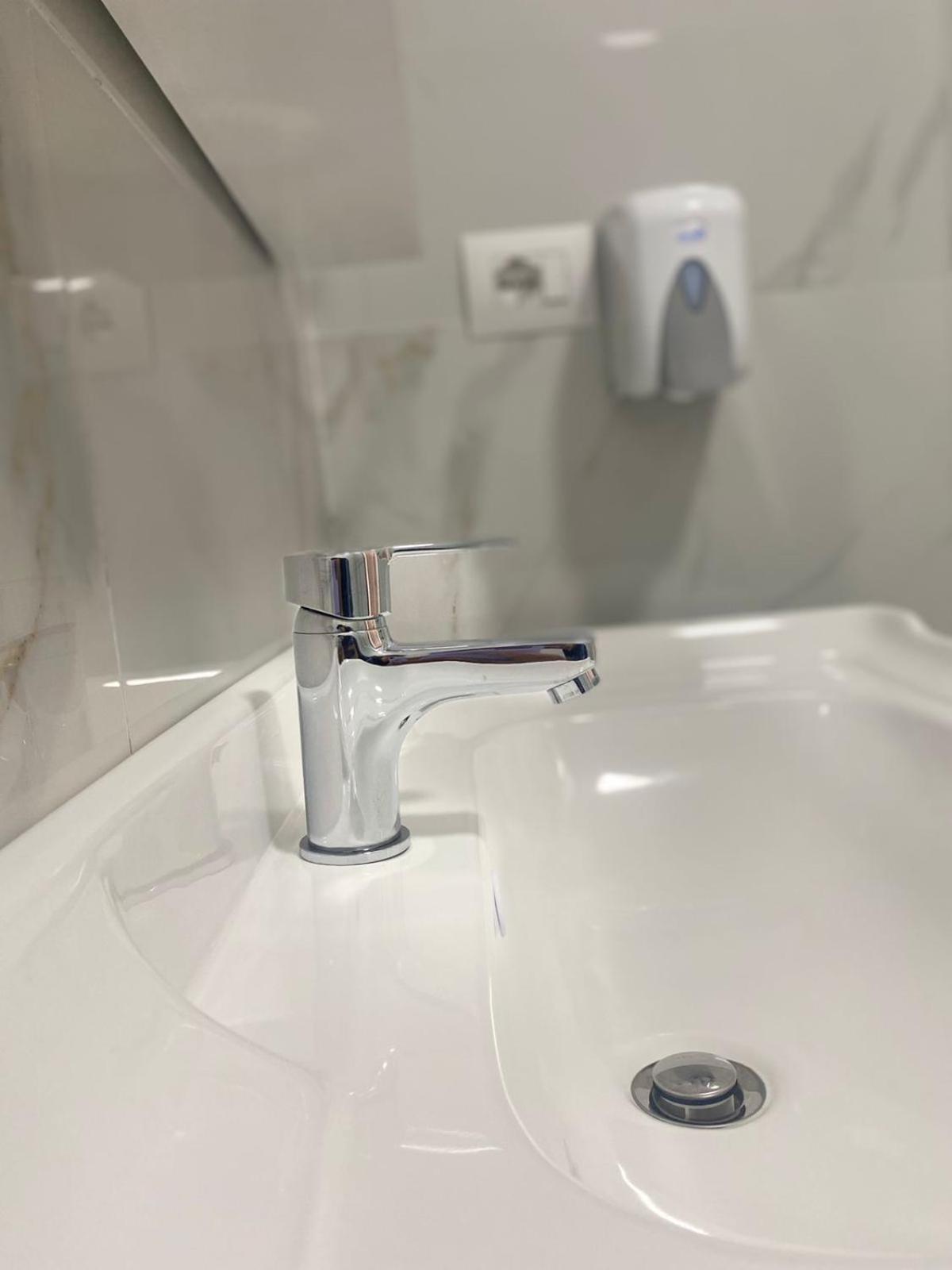 Hotel Stonevilla Buta Himara