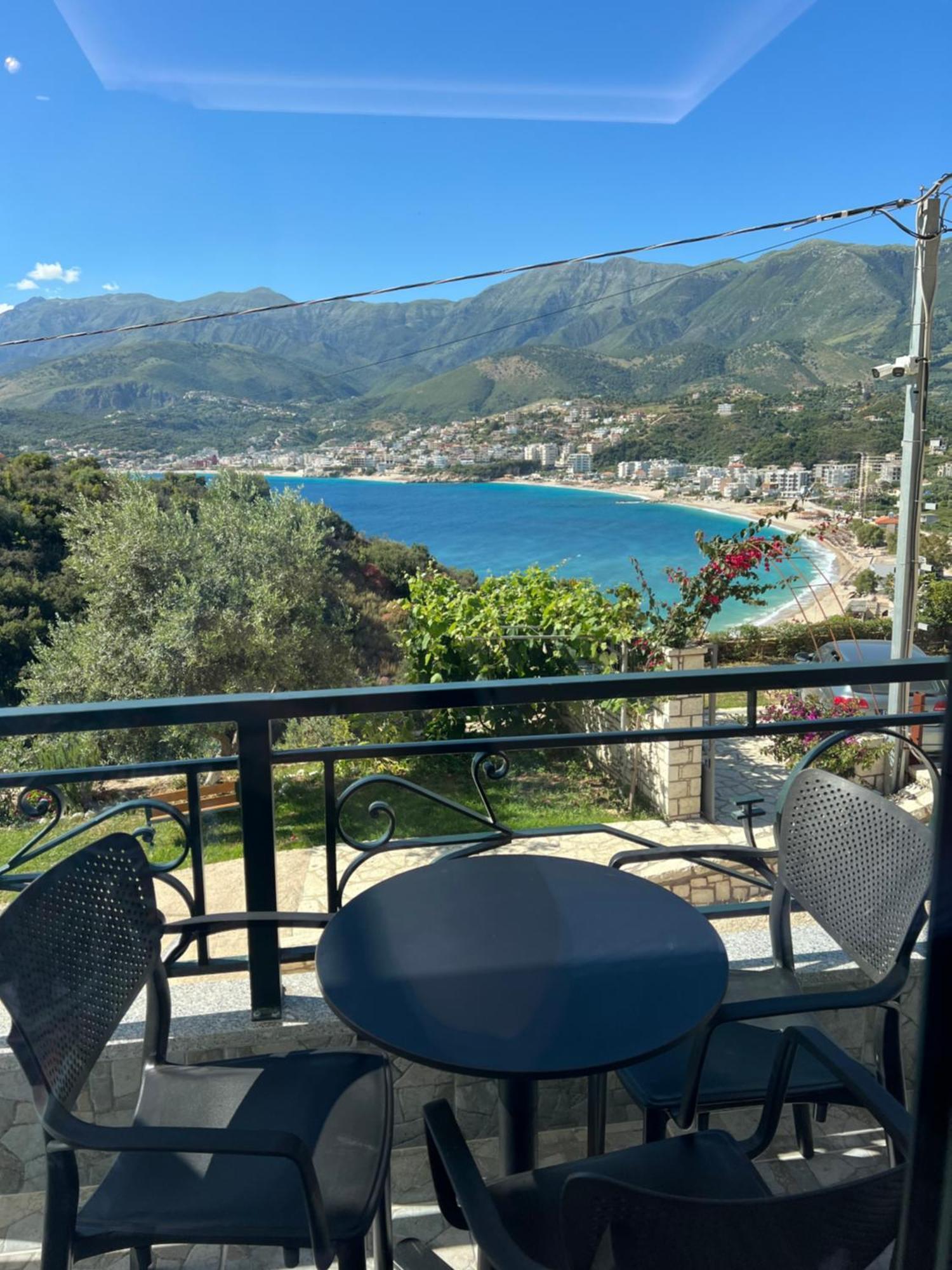 Stonevilla Buta Hotel