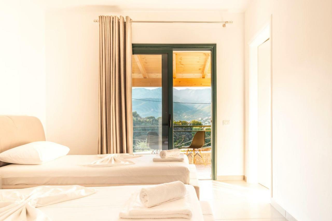 Hotel Stonevilla Buta 3*